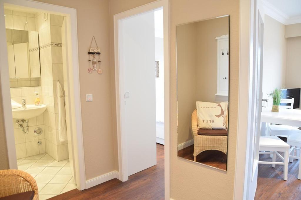 Schoenes Neues Hochwertig Renoviertes 2-Zimmer Appartement In Der 4. Etage. Βέστερλαντ Εξωτερικό φωτογραφία