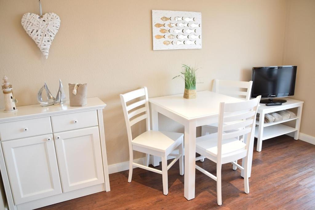 Schoenes Neues Hochwertig Renoviertes 2-Zimmer Appartement In Der 4. Etage. Βέστερλαντ Εξωτερικό φωτογραφία
